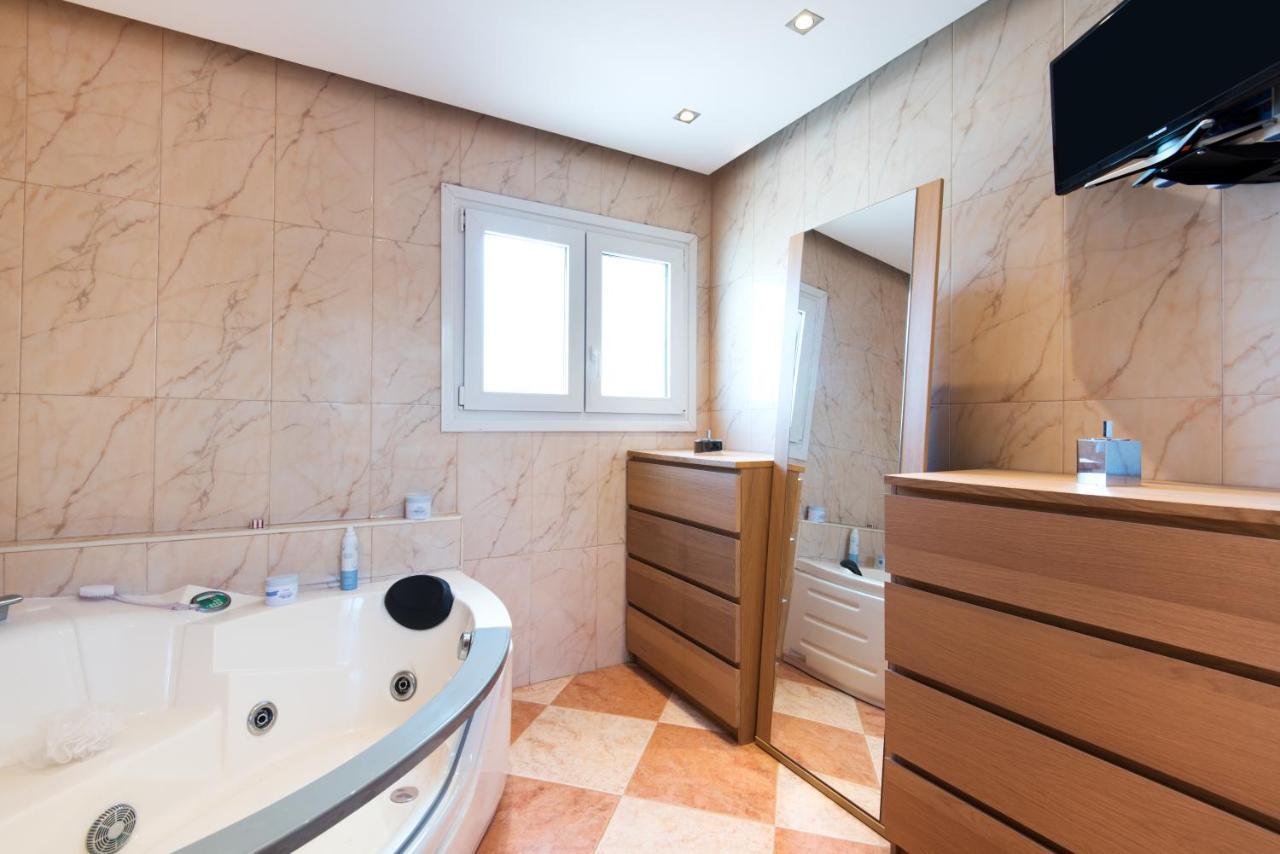 Villa Palm Beach Marina Benalmadena 3 Min Walking From The Sea Екстер'єр фото